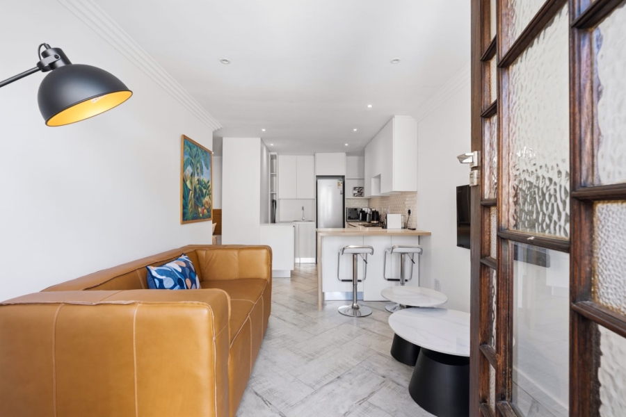 To Let 1 Bedroom Property for Rent in Green Point Western Cape